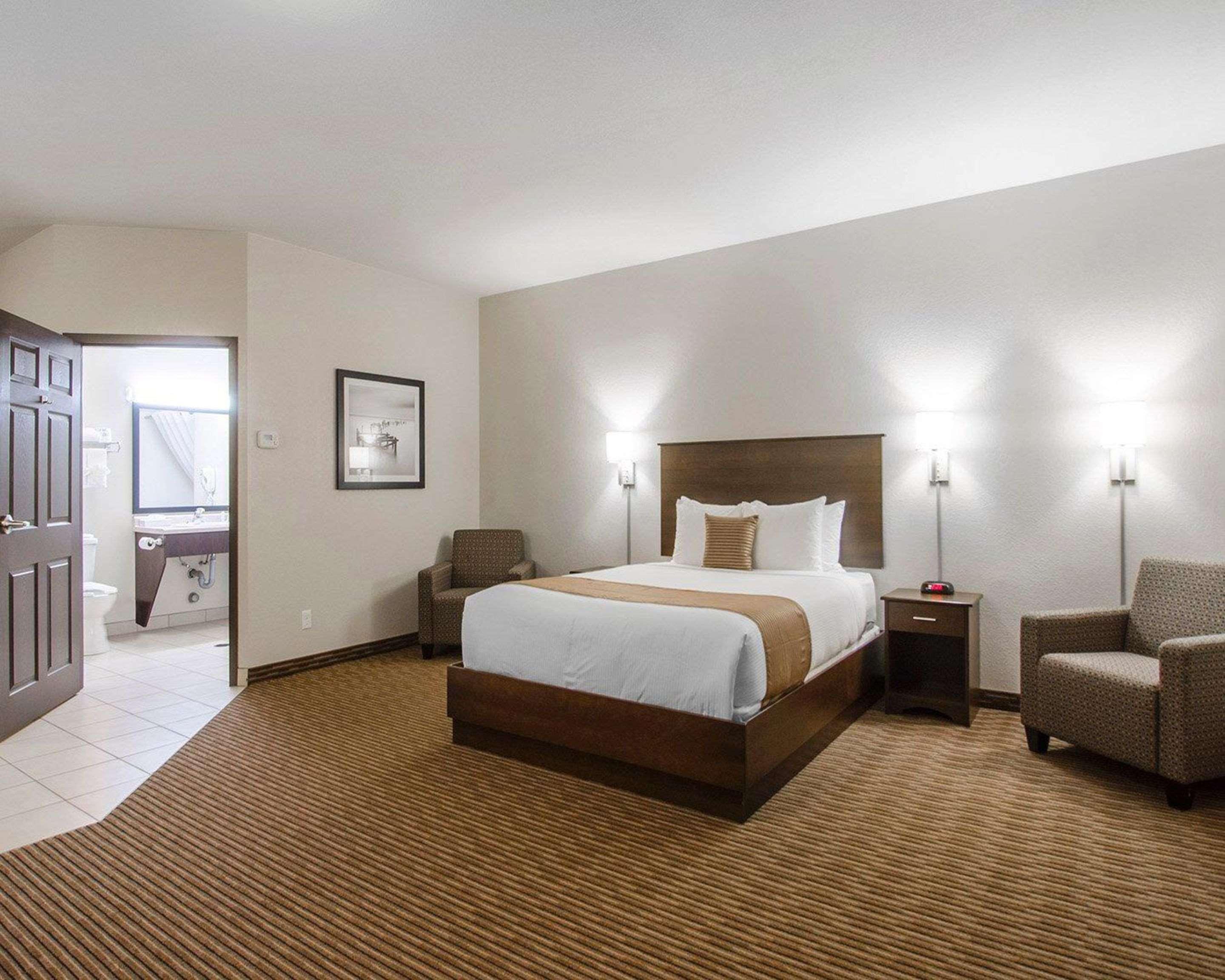 Quality Inn & Suites Estevan Εξωτερικό φωτογραφία