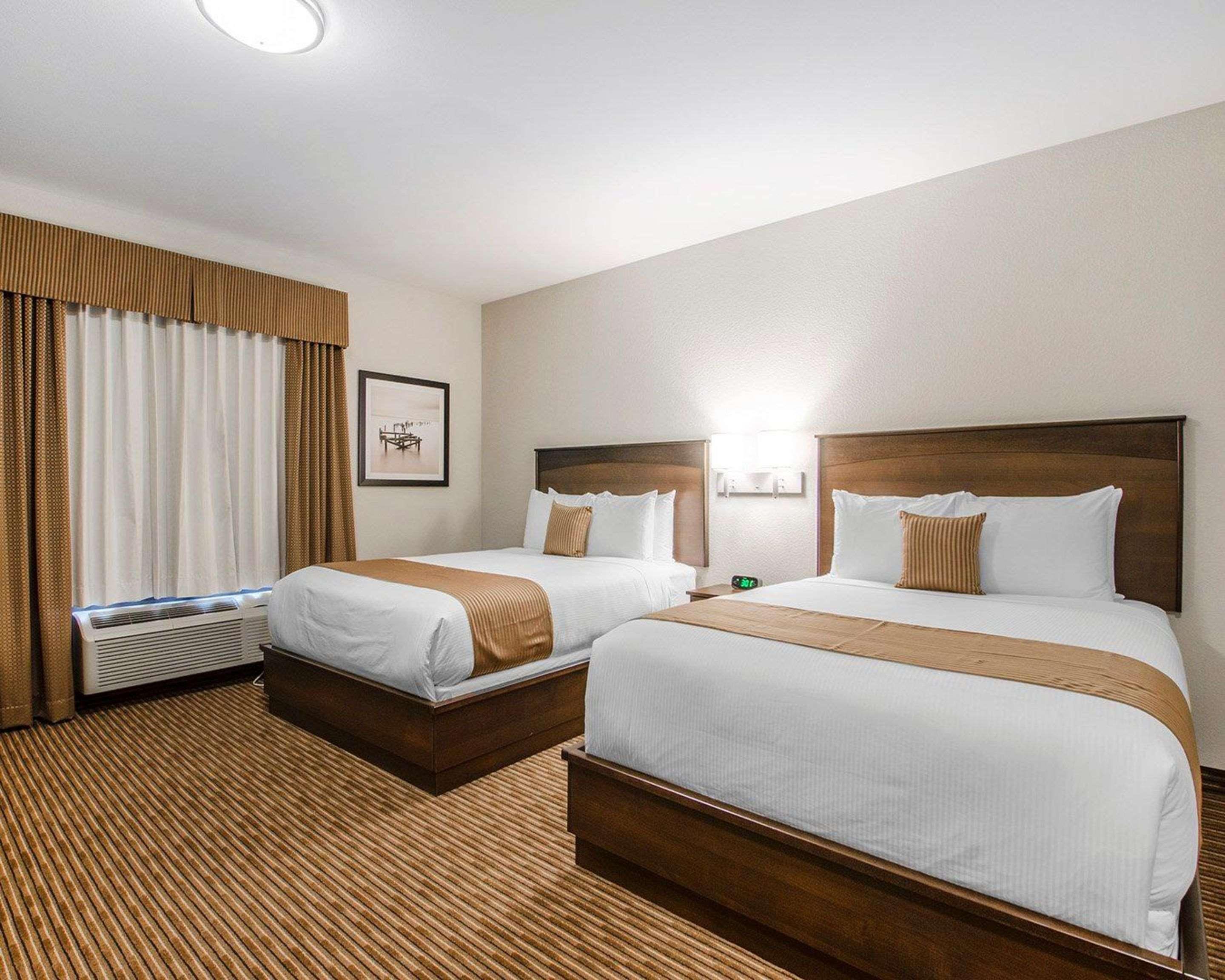 Quality Inn & Suites Estevan Εξωτερικό φωτογραφία