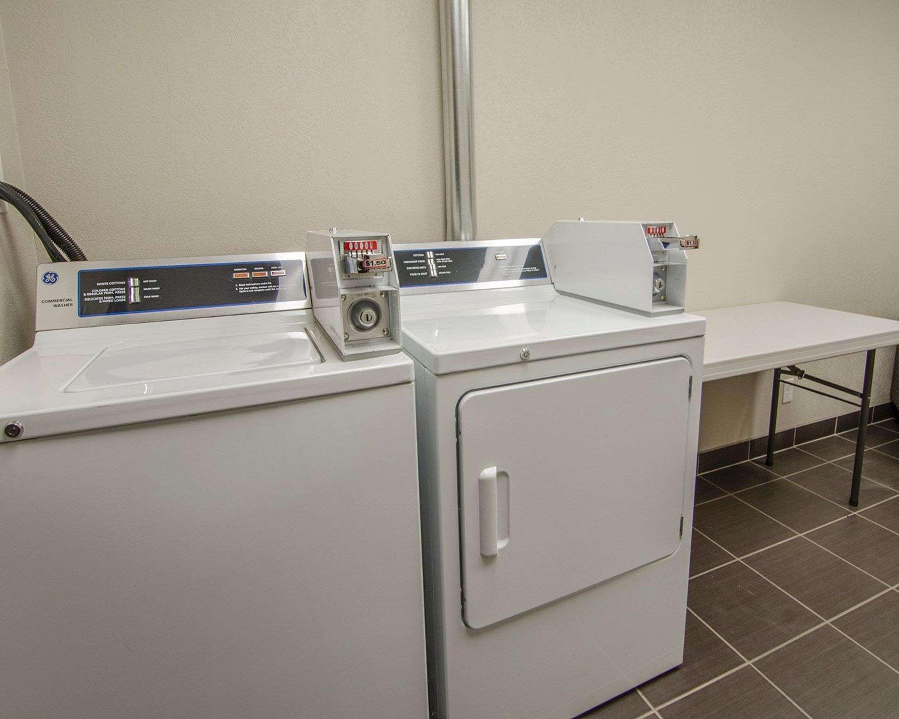 Quality Inn & Suites Estevan Εξωτερικό φωτογραφία
